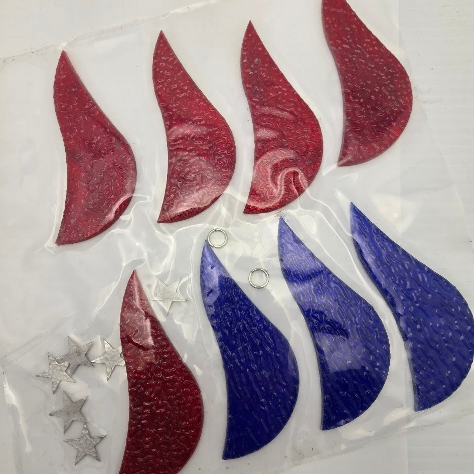 FLAG WREATH KIT Studio One Art Glass Precut 9115 Red White Blue Read Description-