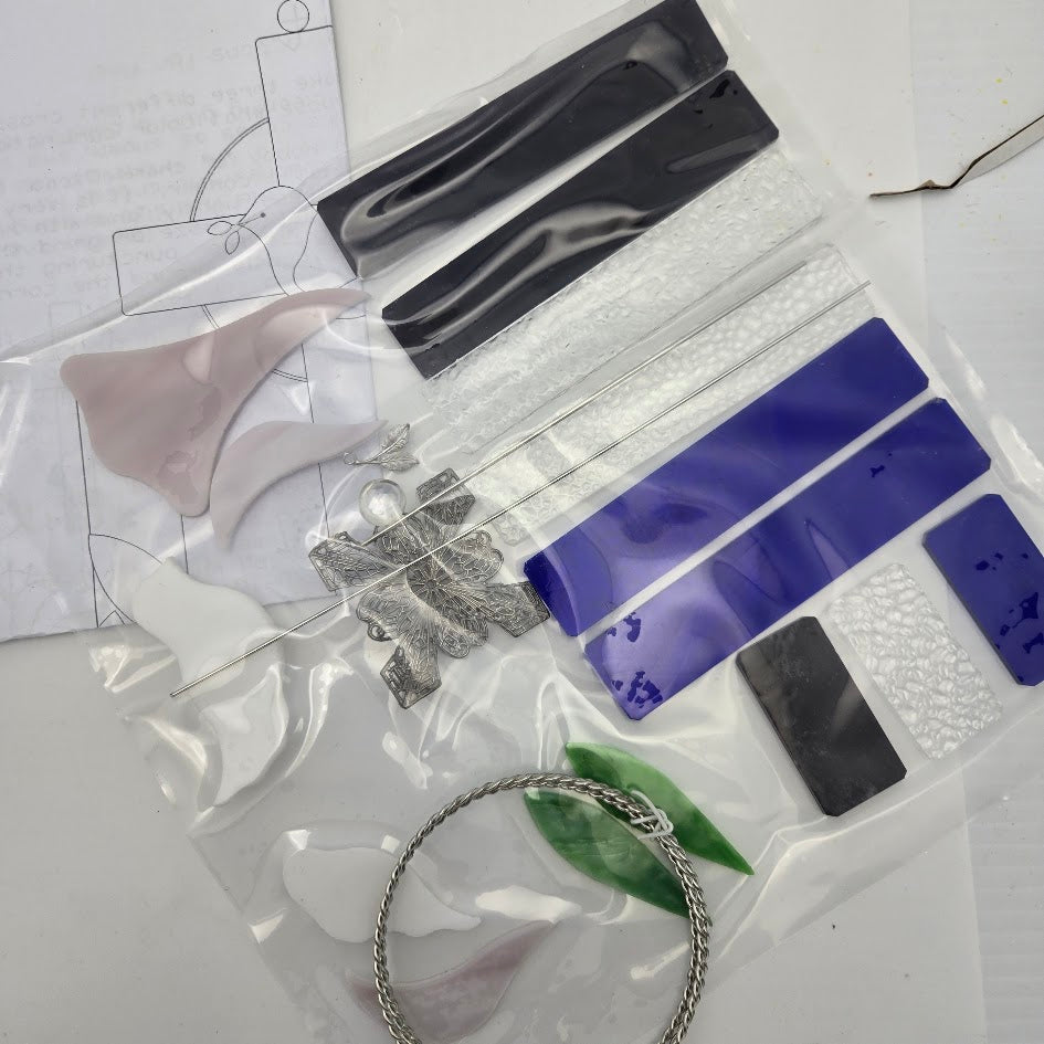 CROSS TRIO KIT Best Seller Precut Glass Suncatcher Kit Studio One 5x9" Christian-