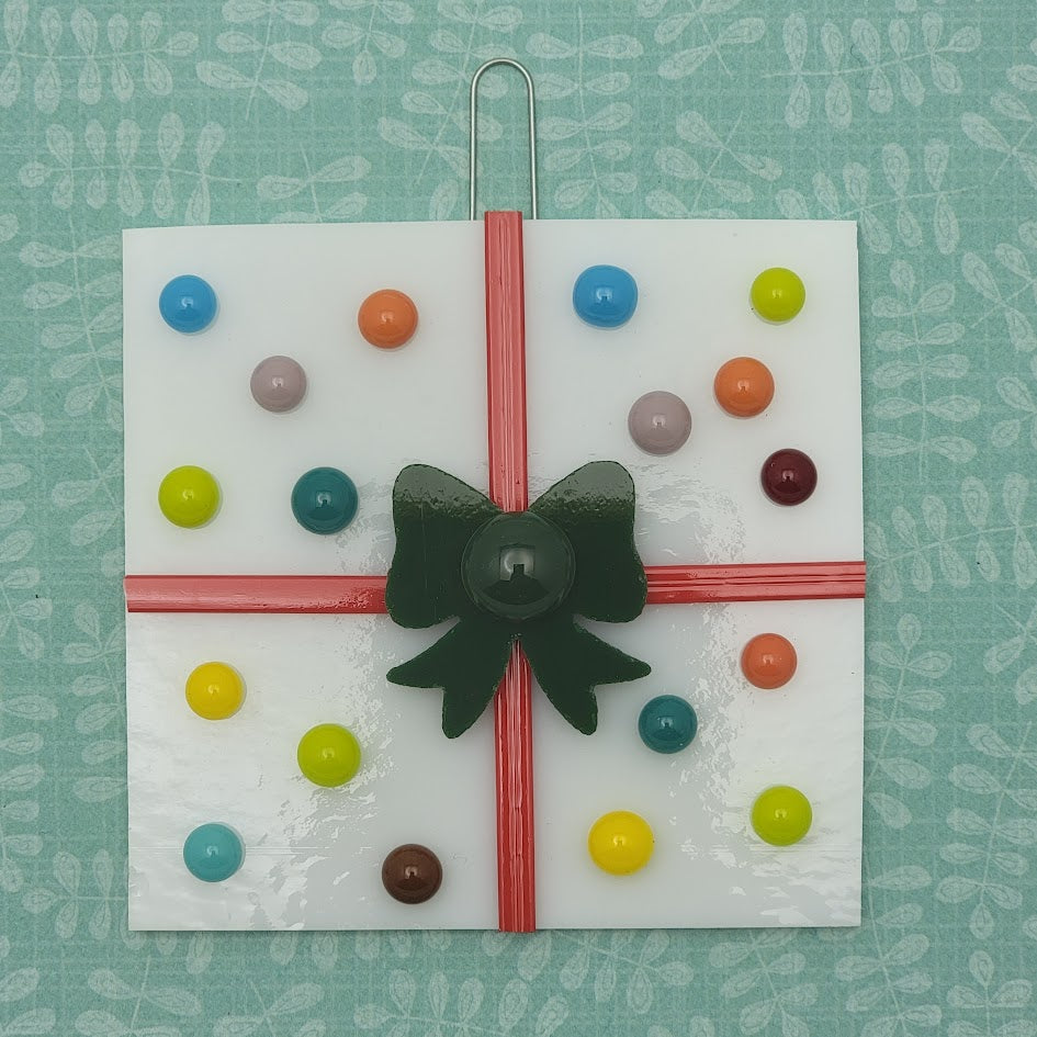 Three Bows 96 COE Precut Glass Shapes Green Red or White Fusing Supplies-