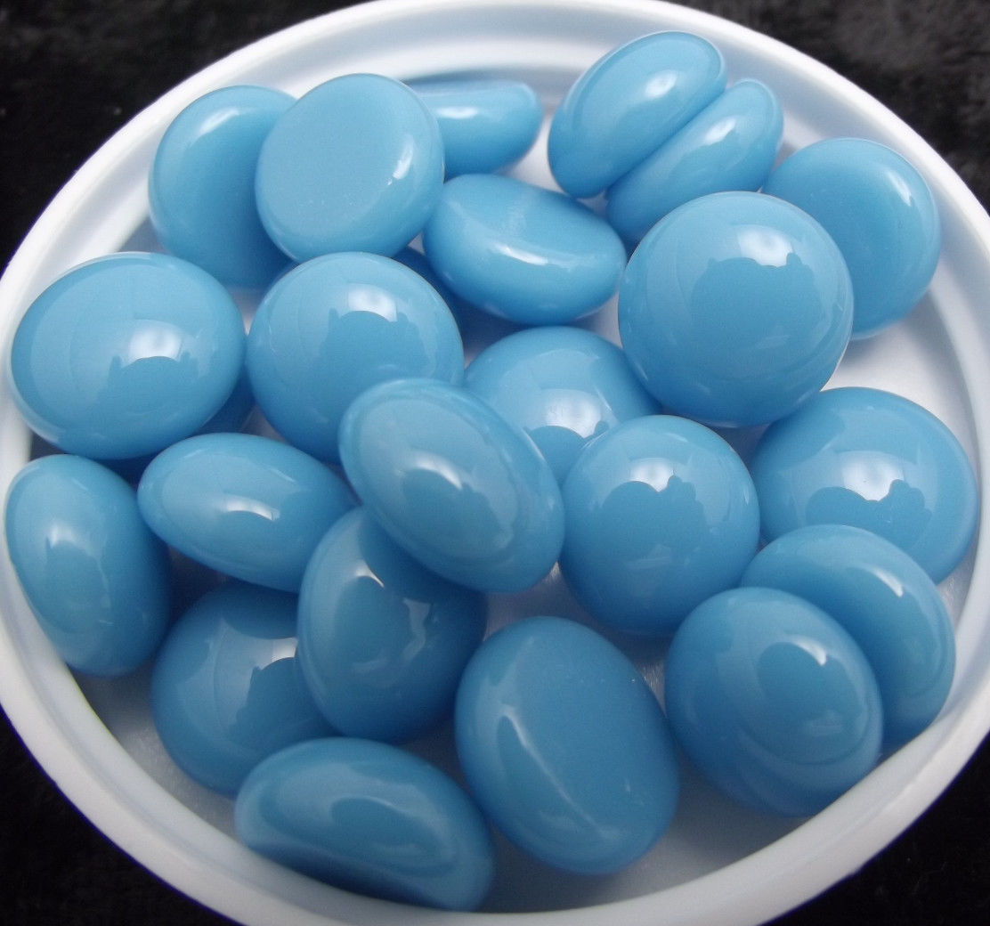 Turquoise Blue Opal Medium Design Elements 25 pieces Pebbles Dots System 96 COE Oceanside Compatible-
