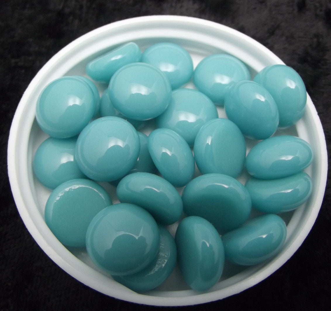 Turquoise Green Medium Design Elements 25 pieces Pebbles Dots System 96 COE Oceanside Compatible-