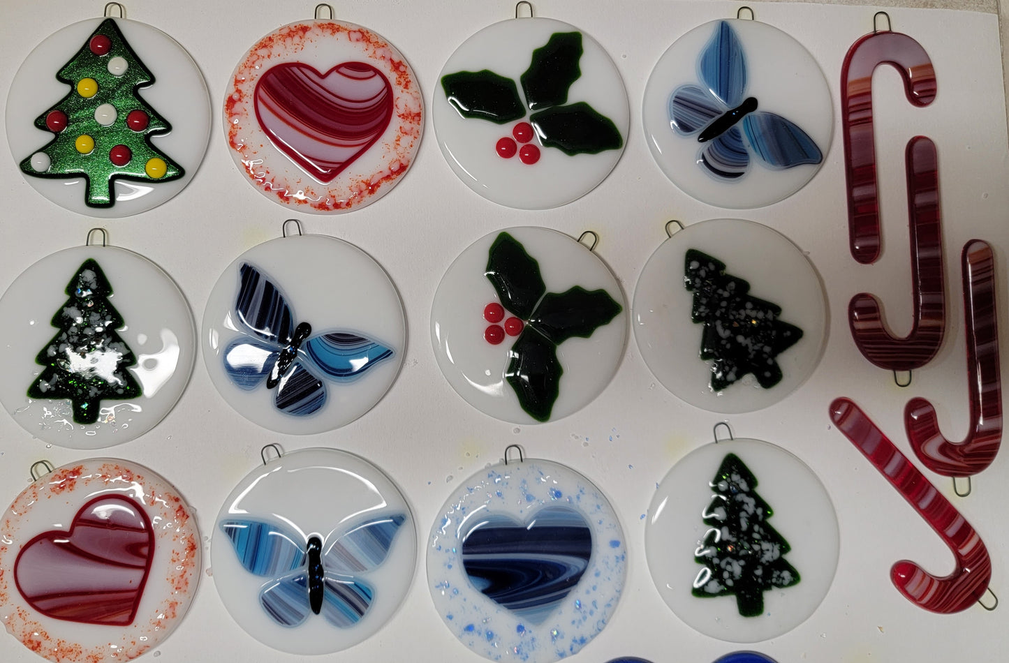 Blackberry Cream BUTTERFLY 96 COE Glass Precut Fusing Mosaics 2 3/4" Wide-